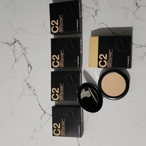 MAC Studio Fix Powder Plus Foundation, C2